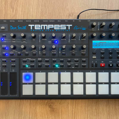 Caja de ritmos analógica DSI Tempest