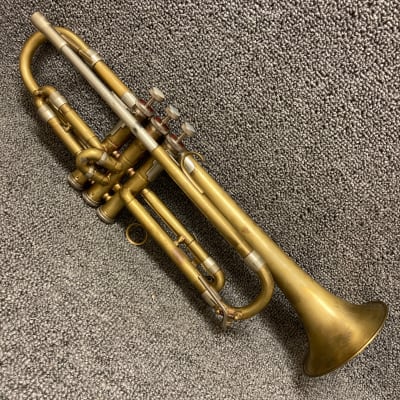Getzen 90 Vintage Trumpet w/ Case image 8