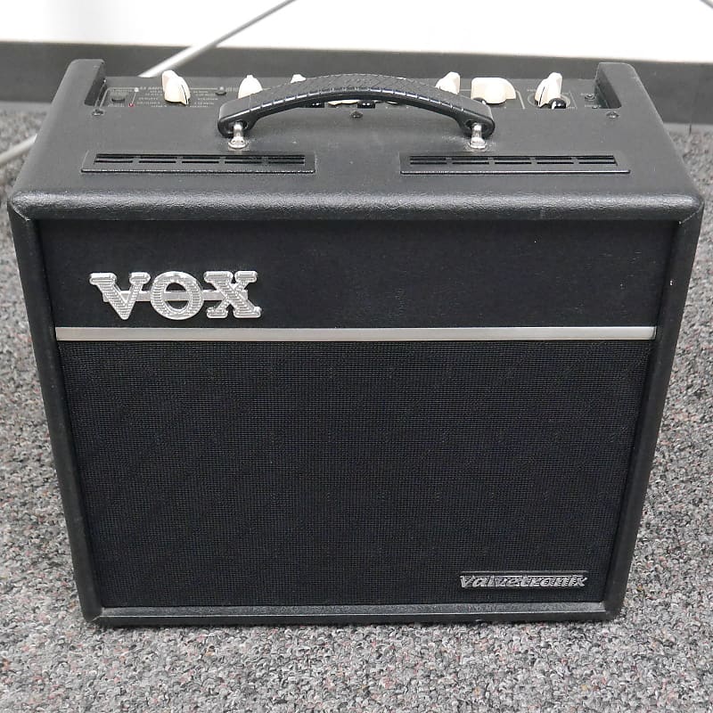 値下げ　VOX　VT40+　Valvetronix　アンプ Vox Valvetronix VT40+ 40-Watt 1x10 Modeling Guitar Combo Amp | Reverb