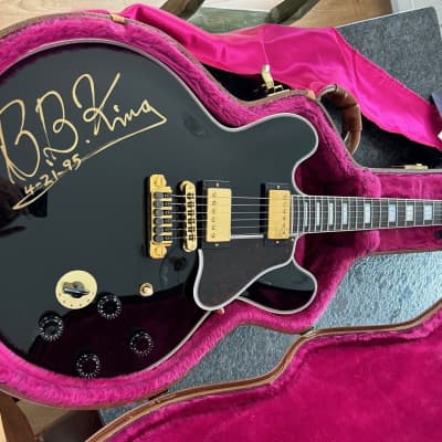 Gibson B.B. King, Lucille, Signed! Backstage Pass! Extras! 1990s - Black for sale