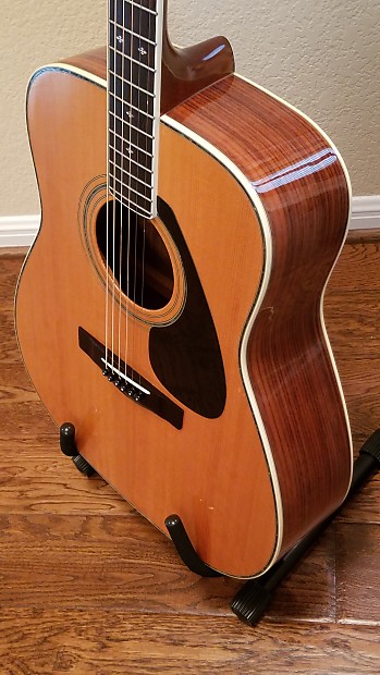 Yamaha fg470sa top