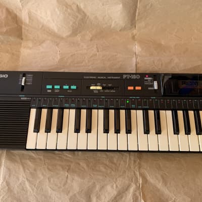 Casio  Pt-180 32 key mini keyboard synth  80s - Black   VGC