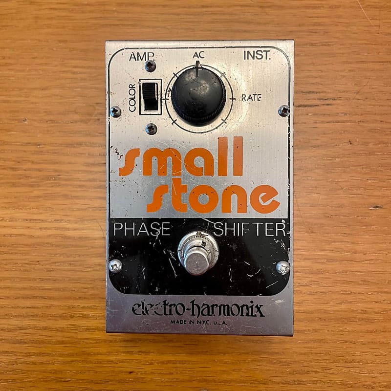 Electro-Harmonix Small Stone Phase Shifter | Reverb Canada