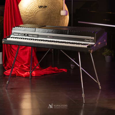 Rhodes Mk1 73 Suitcase Electric Piano + FR7710 stereo amp +