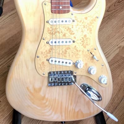 IYG Custom Guitar, Piney,  Vintage Stratocaster-style, SeymourDuncans & Case 2021 Natural image 9