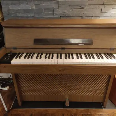 Maestro 612p Electric piano (has Wurlitzer-like reeds) image 1