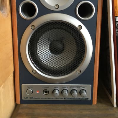 Edirol MA-15D Digital Stereo Micro Monitor Speakers Blue/Wood