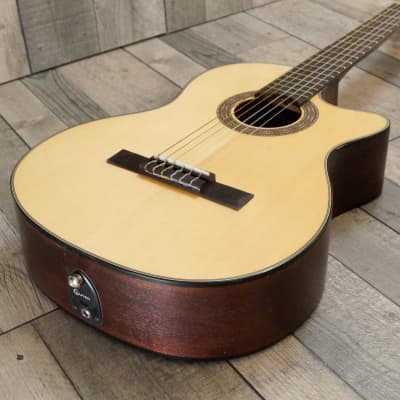 Crafter HC-270CE/N  Nylon String Electro Cutaway Acoustic guitar, Satin Natural image 5