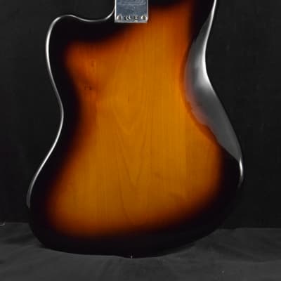 Fender Kurt Cobain Jaguar 3-Color Sunburst Rosewood Fingerboard image 7