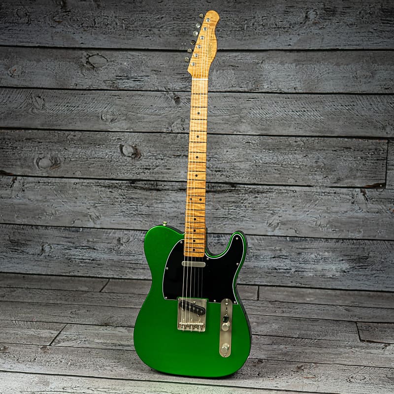 Xotic XTC-1 - Light Aging, 5A Roasted Flame Maple Neck, Candy Apple Green