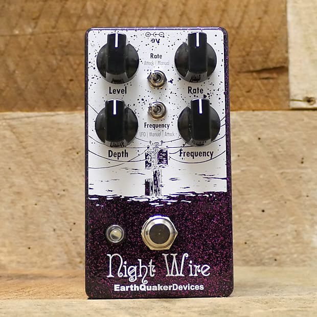 EarthQuaker Devices Night Wire Wide Range Harmonic Tremolo