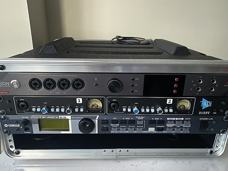 API 3122V 2-Channel Microphone Preamp 2022 - Present - Blue image 1