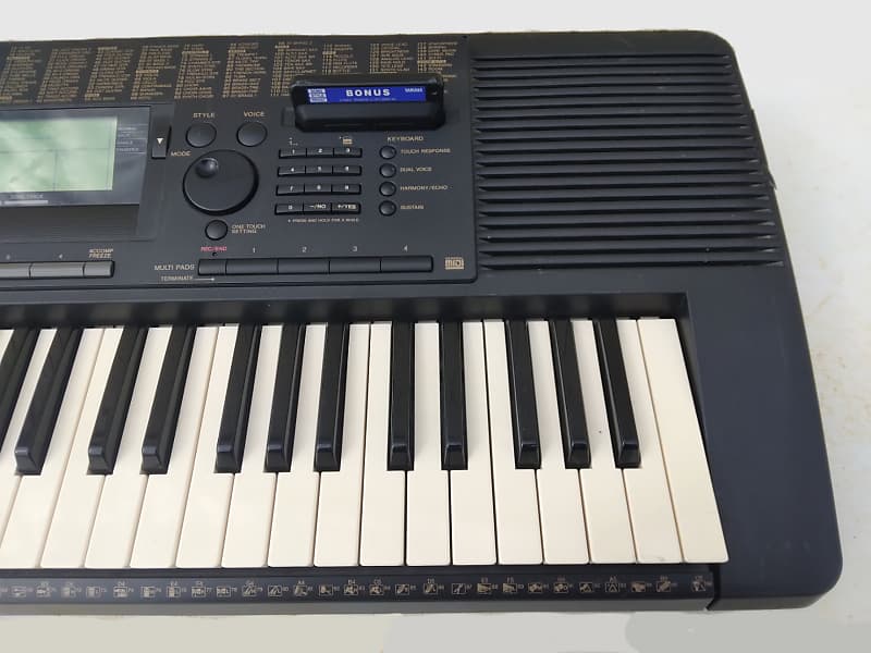 Yamaha PSR-520 Synthesizer Arranger Keyboard | Box +