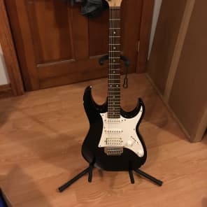 Black and white ibanez deals electric guitar