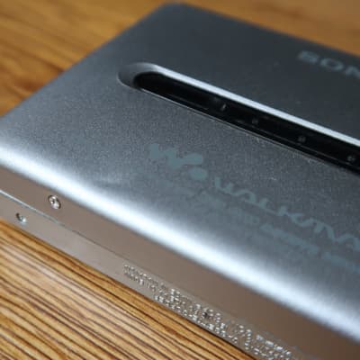 Sony WM-GX688 Walkman Radio/Recorder image 6