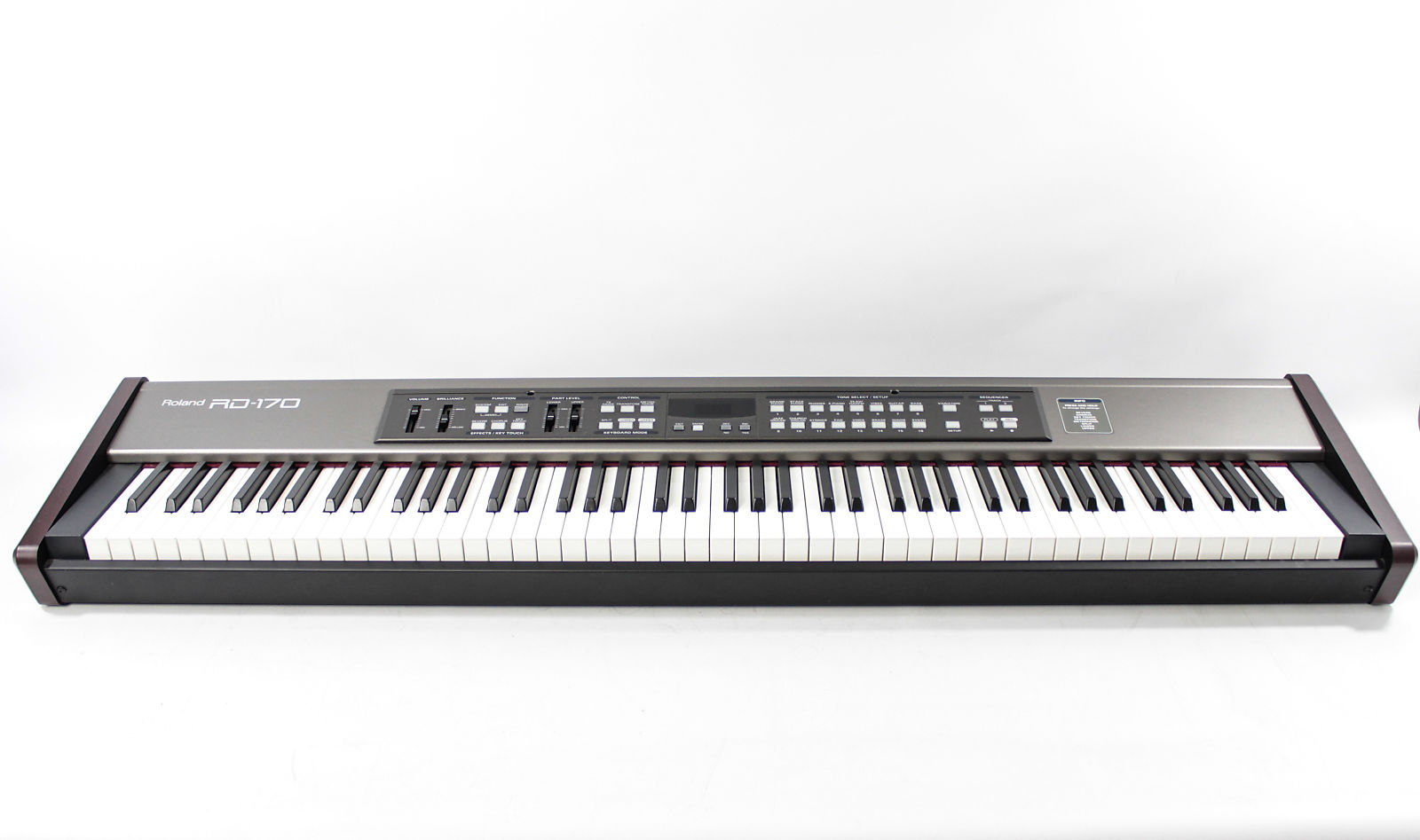 Roland RD-170 88-Key Digital Piano | Reverb France
