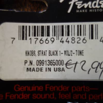 Fender Stratocaster Knobs, Black (Volume, Tone, Tone) (3) image 3