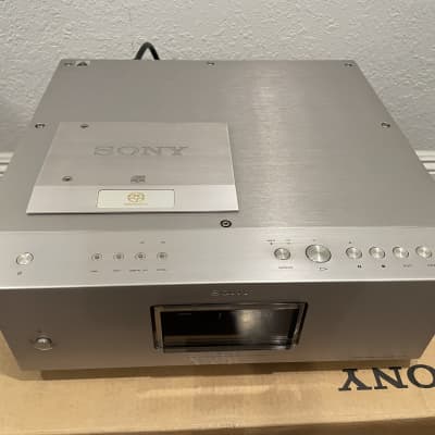 Sony  SCD-1 Super Audio CD Player with original remote control  Silver image 2