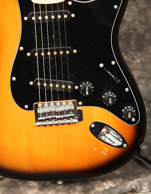 Squier Stratocaster Electric Guitar Brown Sunburst Rosewood