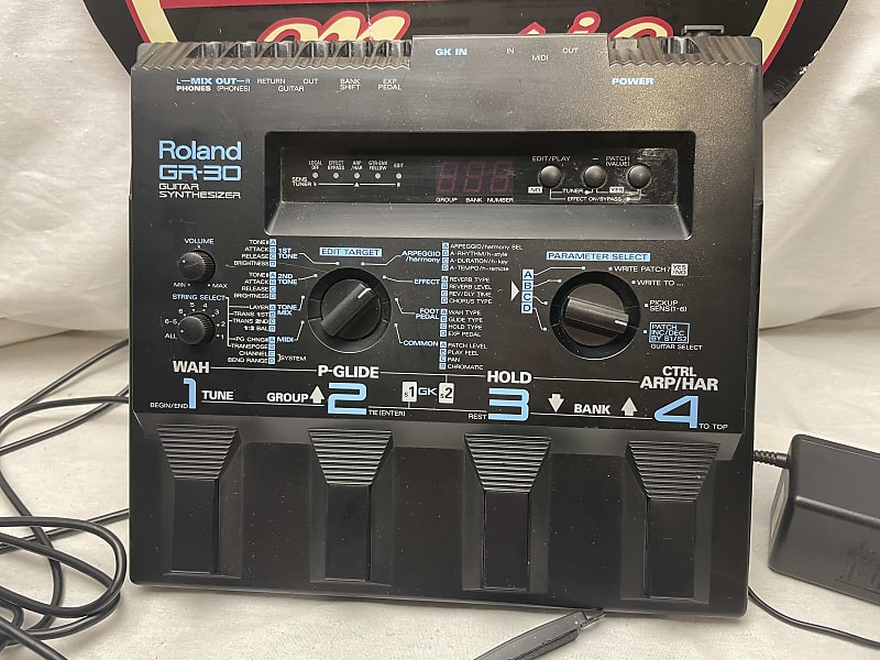 Roland GR-30 Guitar Synthesizer