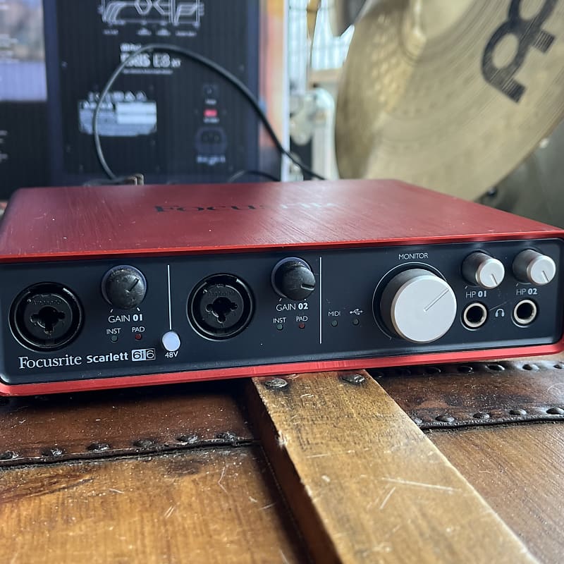 Focusrite Scarlett 6i6 2nd Gen USB Audio Interface | Reverb