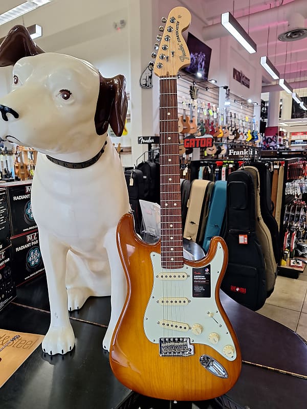 Fender American Performer Stratocaster | Reverb