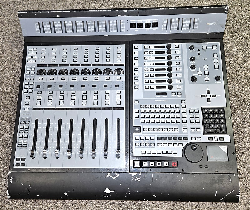 Digidesign Control 24 Pro Tools Controller