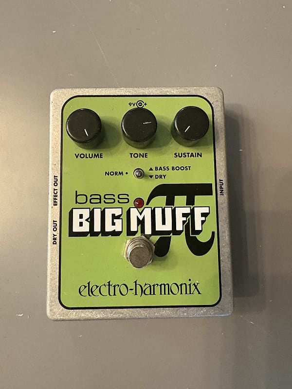 Electro-Harmonix Bass Big Muff Pi Fuzz Pedal | Reverb Canada