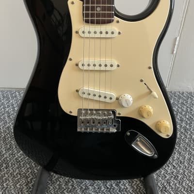 Squier Stratocaster 1995 - Black image 2