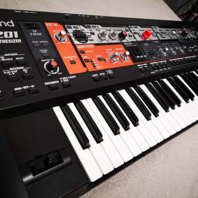 Roland SH-201 49-Key Synthesizer 2006 - 2010 - Black