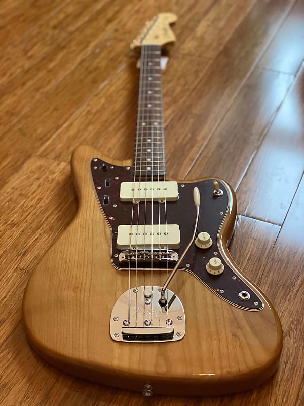 Fender Ltd Traditional 60s Jazzmaster FSR Walnut Mint w