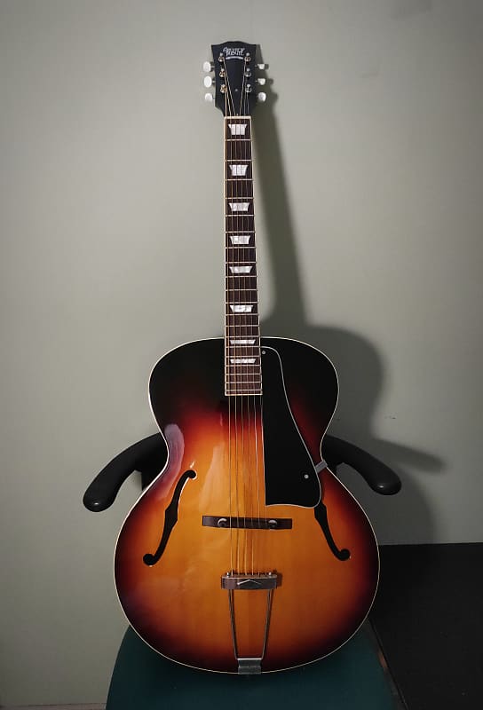archtop tribute AT-50 フルアコ 美品 純正ハードケース付 - 楽器/器材