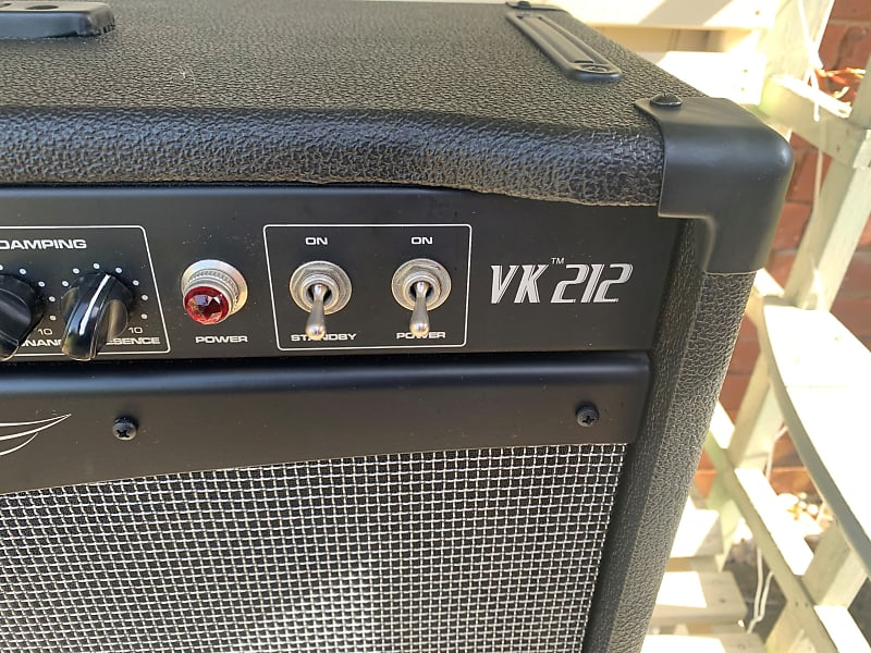 Peavey ValveKing VK212 100-Watt 2x12