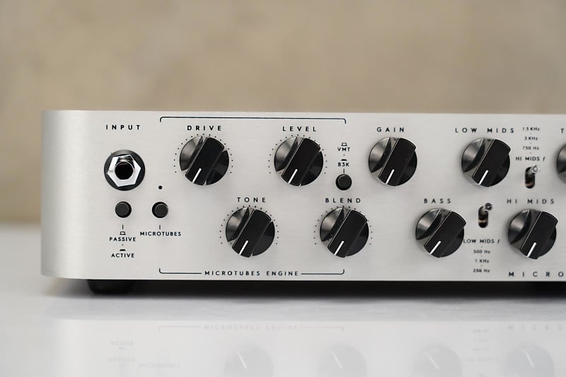 Darkglass Electronics Microtubes 900 – The Bass Gallery