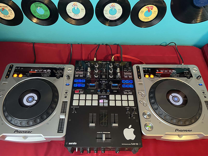 Pioneer CDJ-800シルバー CDJ-800 (archived) Digital CD deck (silver) - Pioneer DJ