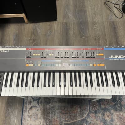 Roland Juno-106 61-Key Programmable Polyphonic Synthesizer 1984 - 1985 - Black