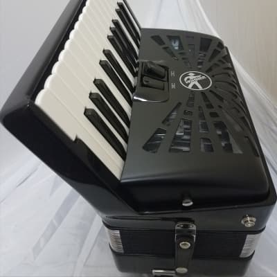 Hohner Bravo II 48 Bass Black Piano Accordion Acordeon +GigBag, Straps, Shirt  Authorized Dealer image 4