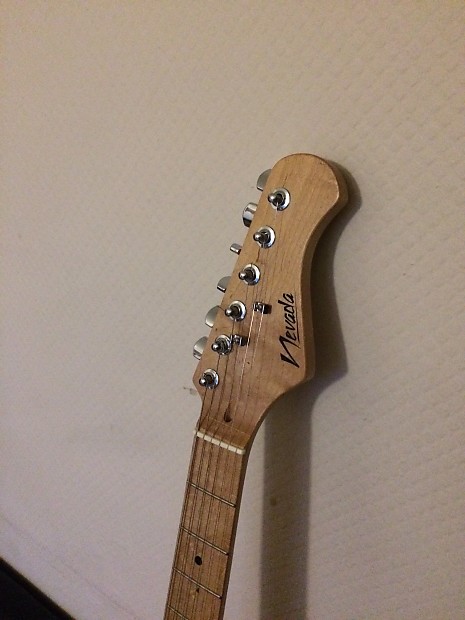 Tanglewood Nevada Strat copy newish Pink