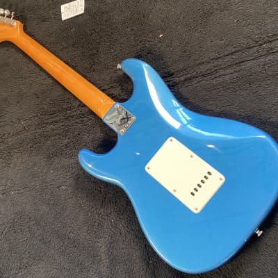 Squier Classic Vibe 60s Stratocaster, Lake Placid Blue #ISSI21002304  (7lbs. 10.1 oz) image 6