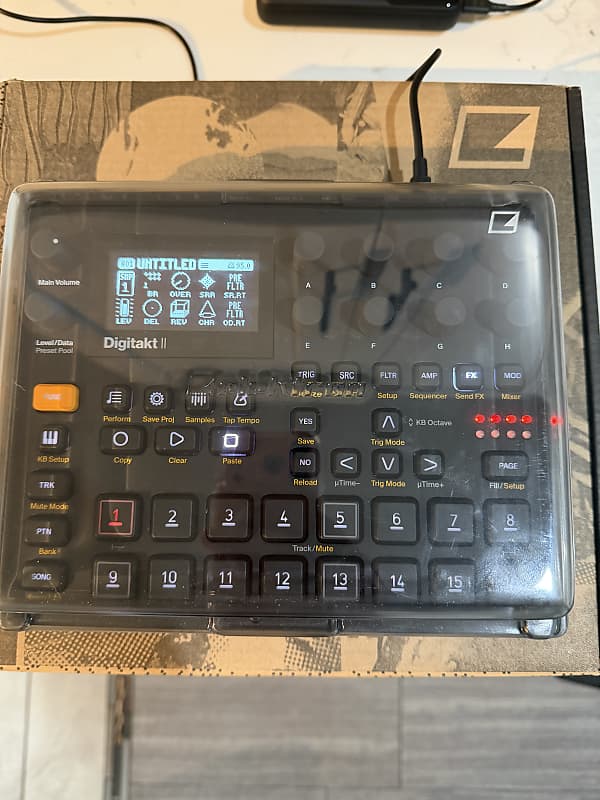 Elektron Digitakt II + Decksaver… Elektron Digitakt II w/ Elektron Decksaver | Reverb