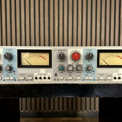 9098 Compressor - Gearspace