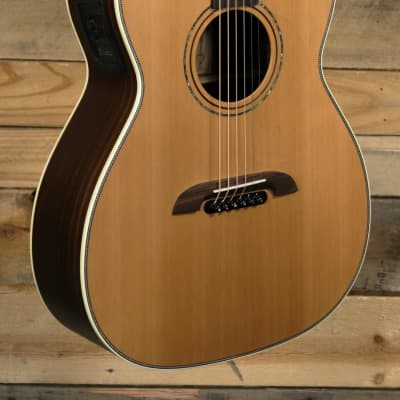 ALVAREZ YAIRI DY 72 12-STRING Acoustic Guitars for sale in the USA