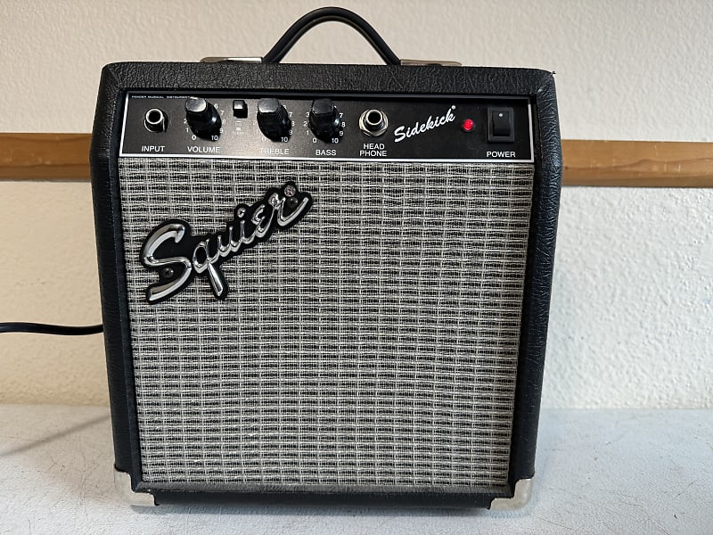 Squier by Fender Sidekick Guitar Amplifier Practice Amp Portable