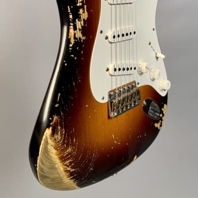 Fender Custom Shop Limited Edition 1956 Stratocaster Heavy Relic Super Faded Aged 2-Color Sunburst image 3