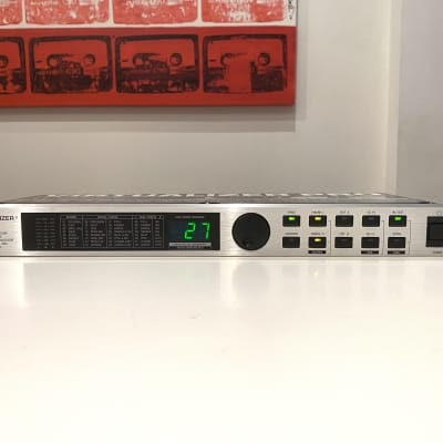 ベリンガー DSP1024P マルチエフェクター VIRTUALIZER PRO BEHRINGER 空間系マルチエフェクターVIRTUALIZER PRO DSP1024P