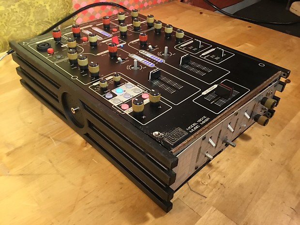 UREI MODEL 1601E DJミキサー 1601e.jpg