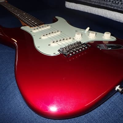 Fender Classic Player '60s Stratocaster with Rosewood Fretboard 2012 - 2016 - Candy Apple Red image 7