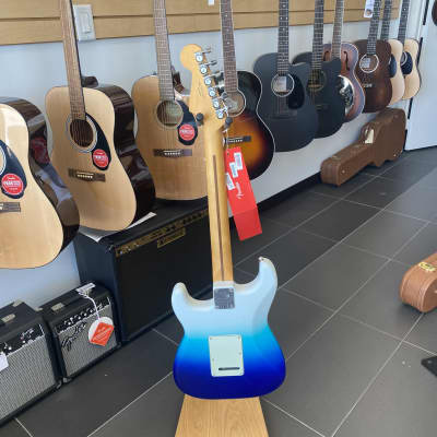 Fender Player Plus Stratocaster HSS with Pau Ferro Fretboard 2021 - Present - Belair Blue image 4