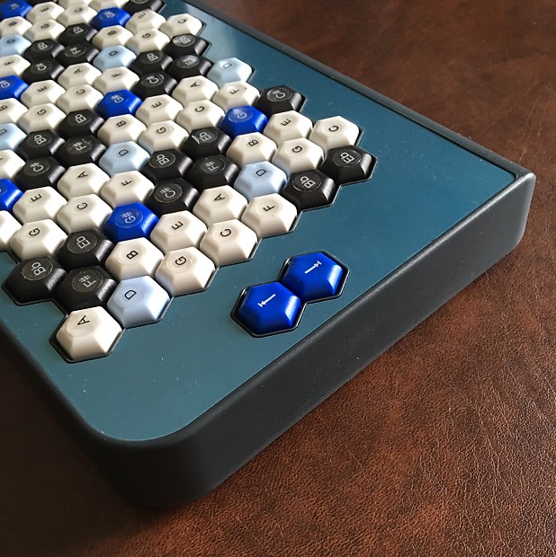 C-Thru Music AXiS-49 MIDIコントローラー axis49_01.jpg