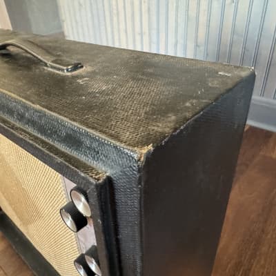 Silvertone 1482 1x12 Guitar Combo 1960s - Black image 18